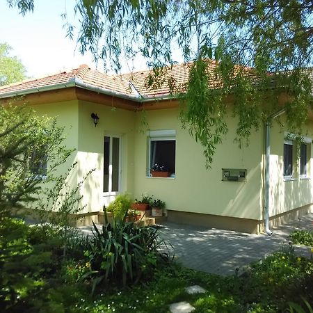 Bloomyapartment Balatonfenyves Exteriér fotografie